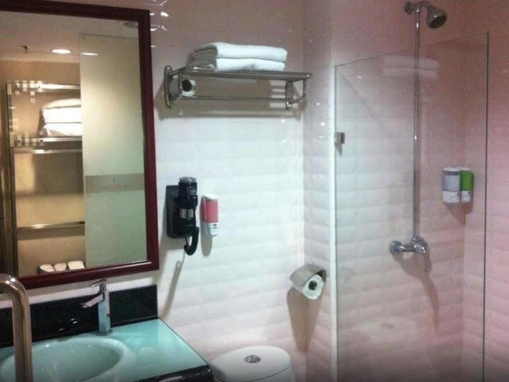 Nouvelle Hotel Johor クライ エクステリア 写真